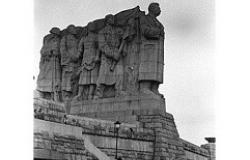 Pomnik Józefa Stalina w Pradze, odsłonięty w 1955 r., zburzony na rozkaz Kremla w 1962 r. Autorem pomnika był Otakar Švec, który popełnił samobójstwo trzy tygodnie przed jego inauguracją; źródło: Wikimedia Commons, licencja: Wolne Dzieło